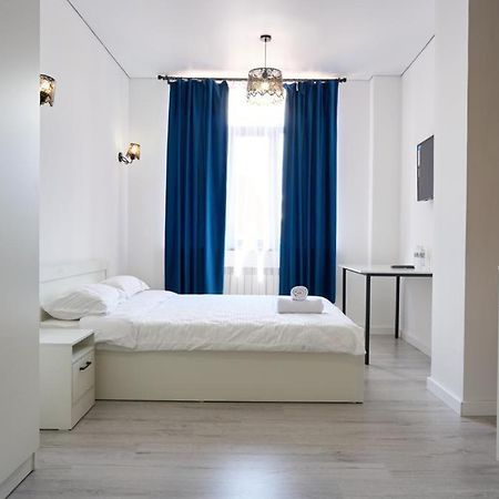 7Days Hotel Алма Ата Екстериор снимка