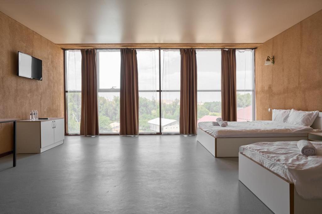 7Days Hotel Алма Ата Екстериор снимка