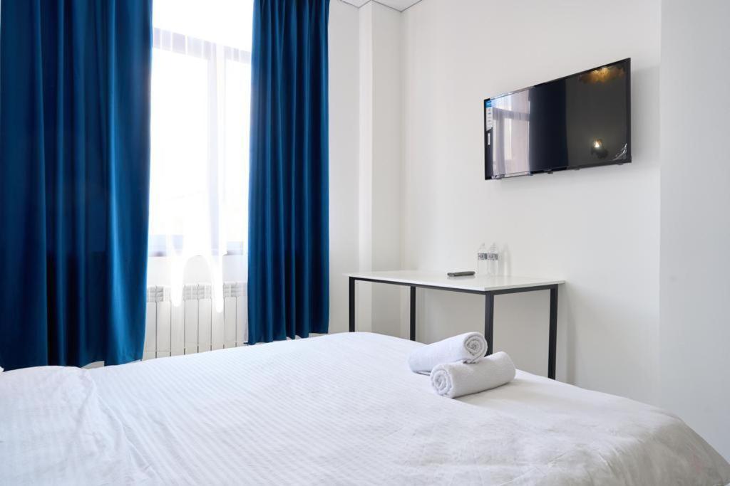 7Days Hotel Алма Ата Екстериор снимка
